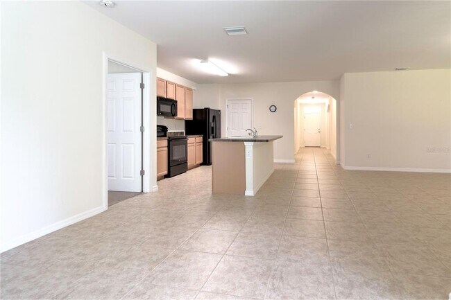 Building Photo - 14343 Overlook Ave