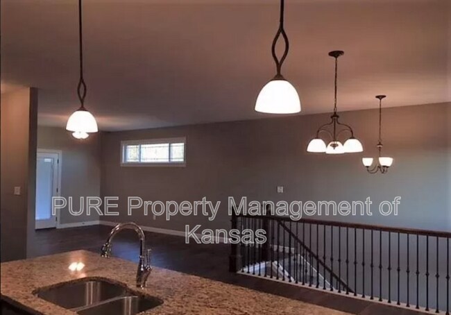 Building Photo - 4419 SE Gemstone Lane