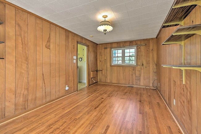 Building Photo - 1212 Tusculum Blvd