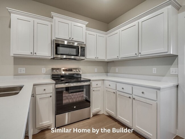 Building Photo - Modern 2-Bed, 2-Bath Rental Home in Chickasha, OK