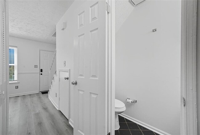 Building Photo - 6615 Sienna Ct