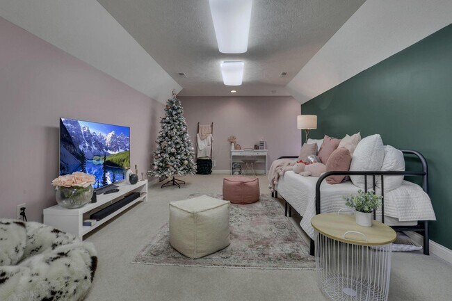 Building Photo - 7097 Pleasant Colony Cir