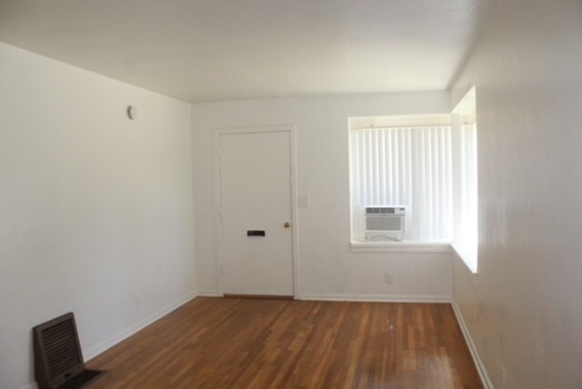 Building Photo - 14431 1/2 Califa St