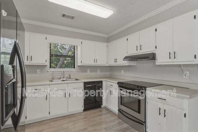 Building Photo - 342 Village Square Dr