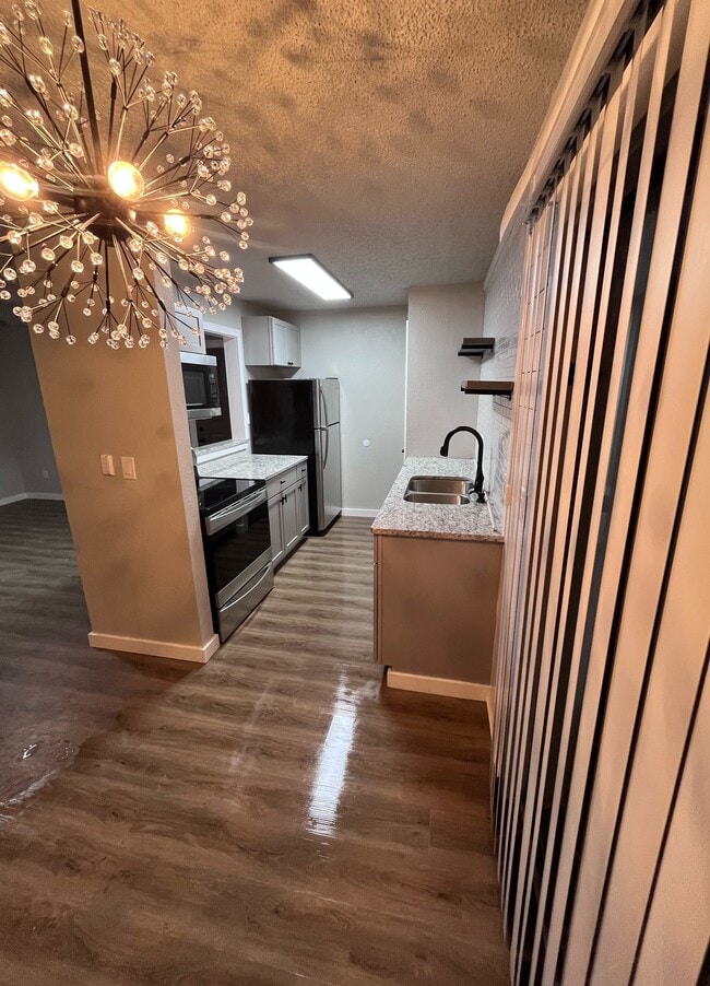 Primary Photo - Cedar Terrace