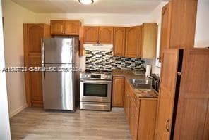 Building Photo - 3162 Sheridan Ln