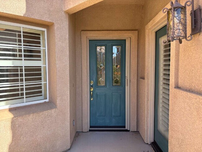 Building Photo - 45218 Coeur Dalene Dr