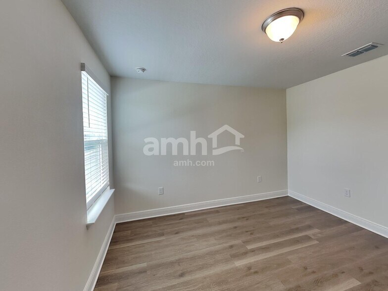 Building Photo - 1114 Heavenly Dr