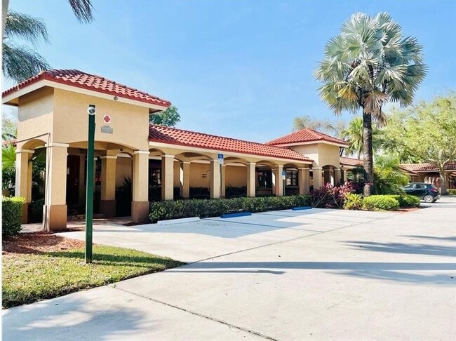 Building Photo - 8200 Severn Dr