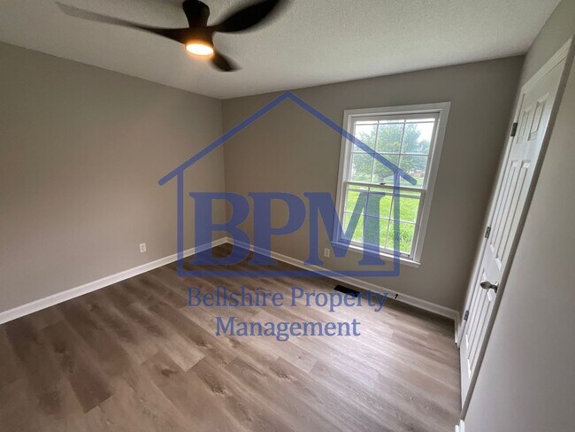 Building Photo - Completely Renovated 3 Bed, 2 Bath Home in...