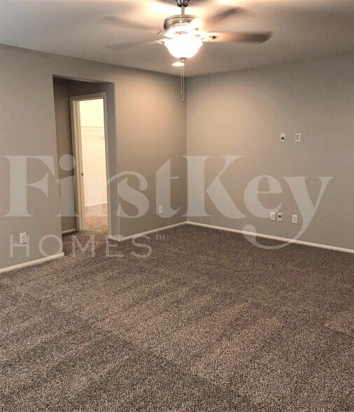 Building Photo - 9809 Dryden Ct