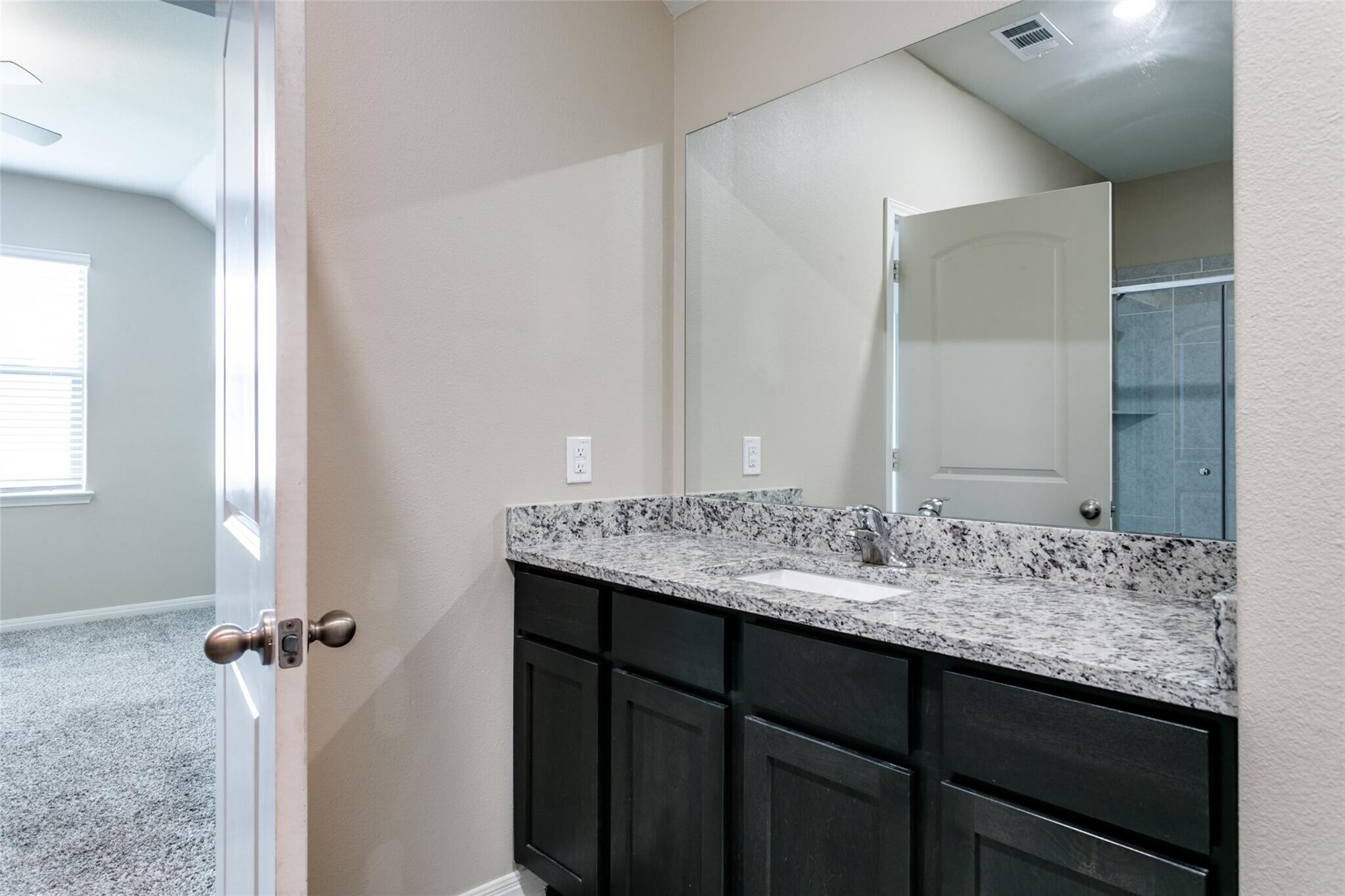 Building Photo - 13645 Lansman Dr