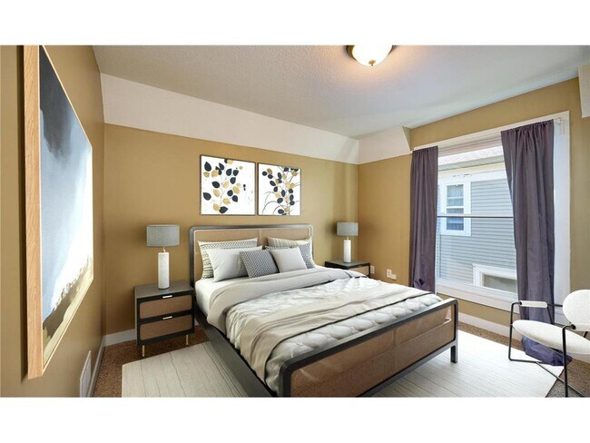 Building Photo - 1036 15th Ave SE