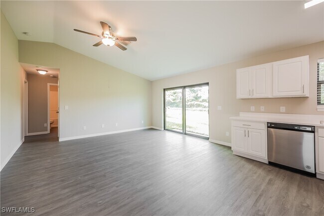 Building Photo - 1249 Cordoba St E