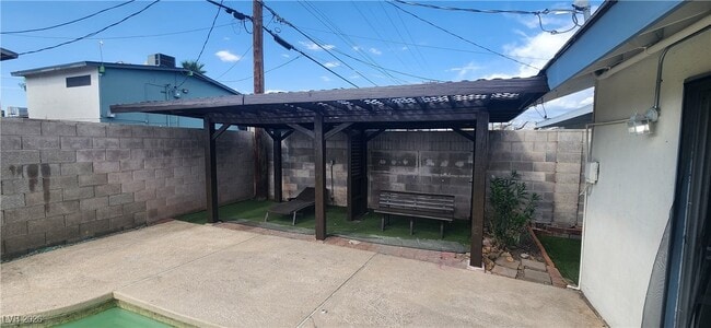 Building Photo - 6413 Bannock Way