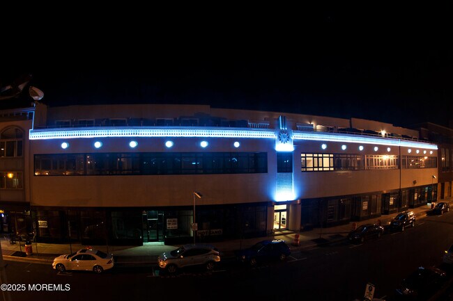 Building Photo - 550 Cookman Ave