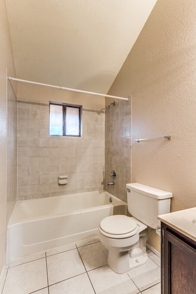 Building Photo - Prestigious Tri Level Home on East Side