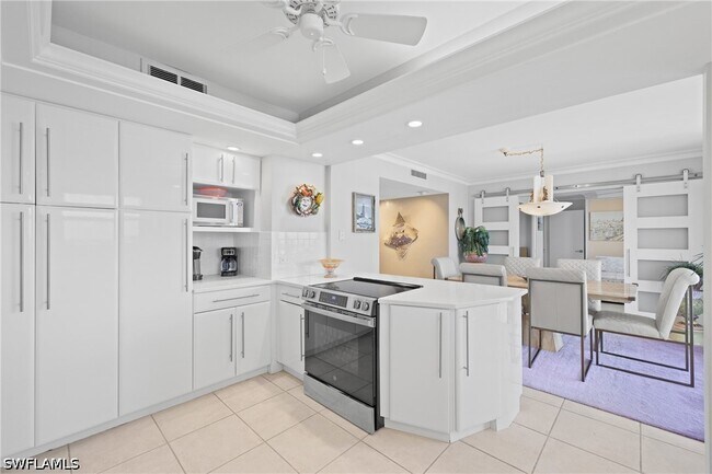 Building Photo - 10691 Gulf Shore Dr