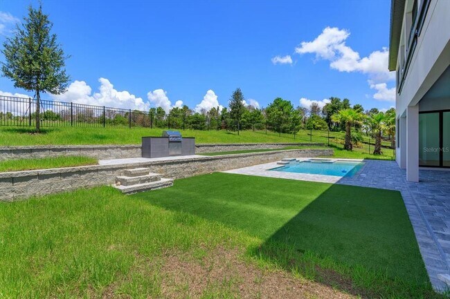 Building Photo - 16825 Bolsena Dr