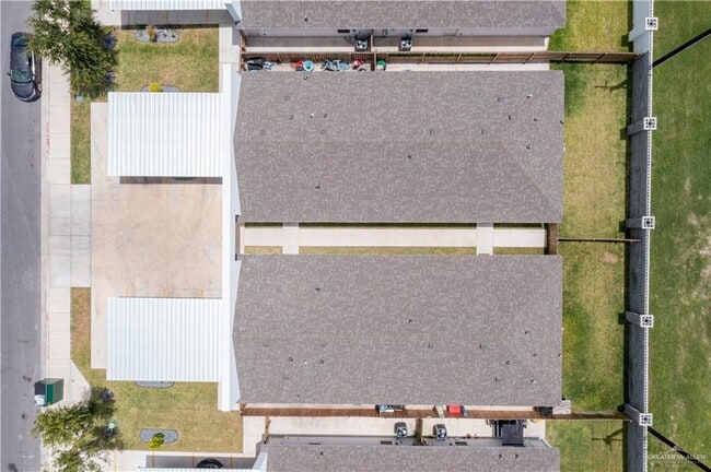 Building Photo - 9223 N 59th Ln