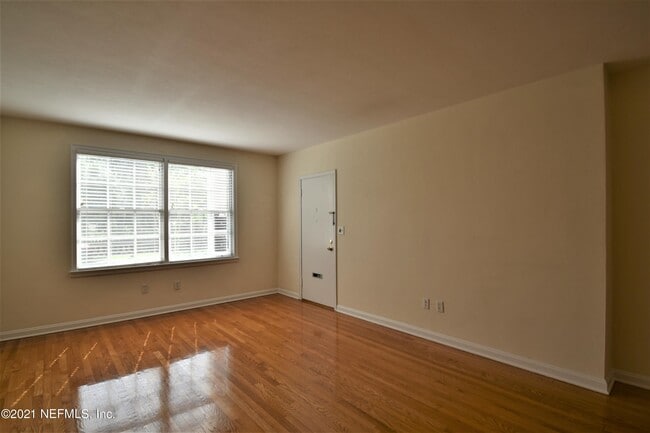 Building Photo - 1809 Willow Branch Terrace