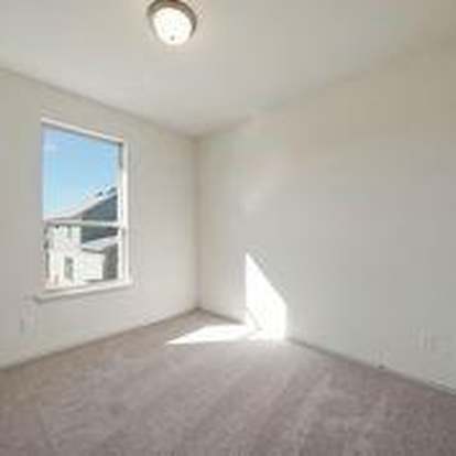 Building Photo - 3417 Avondale Vw Dr
