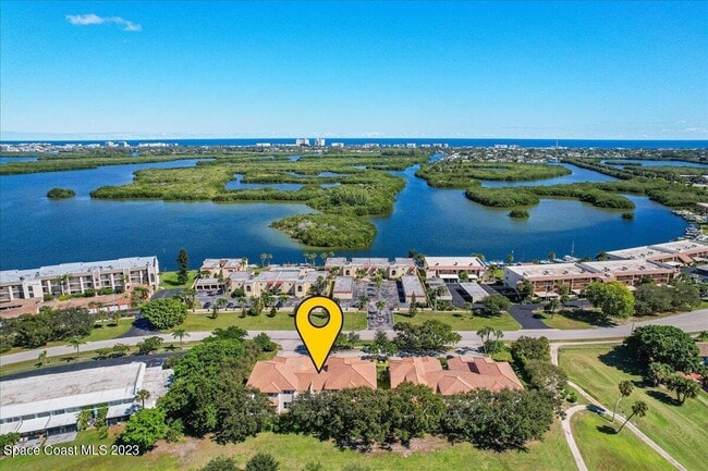 Building Photo - 1720 Minutemen Causeway