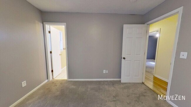 Building Photo - 307 Birds Nest Ct