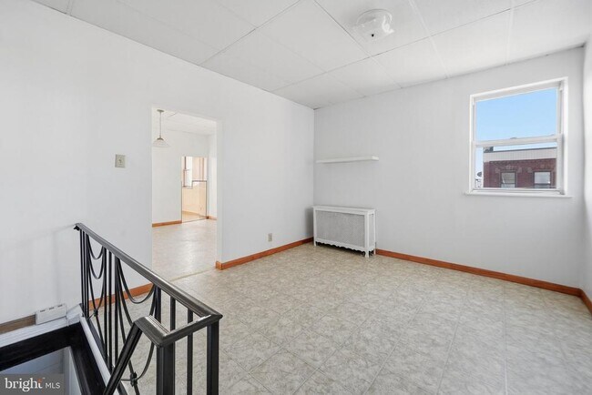 Building Photo - 2229 S 11th St
