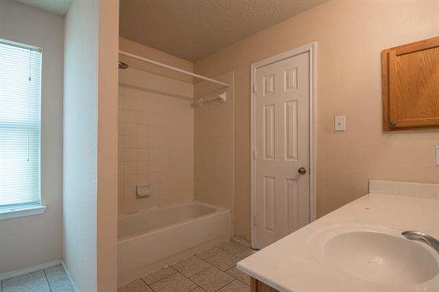 Building Photo - 4271 Cave Cove Ct