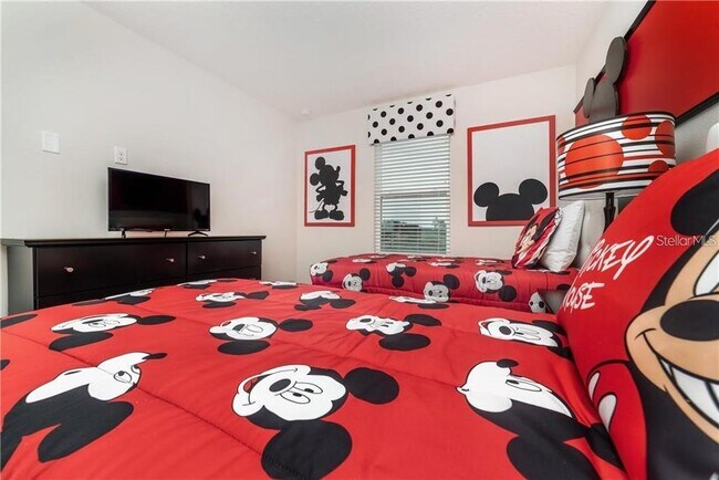 Building Photo - 1529 Carey Palm Cir