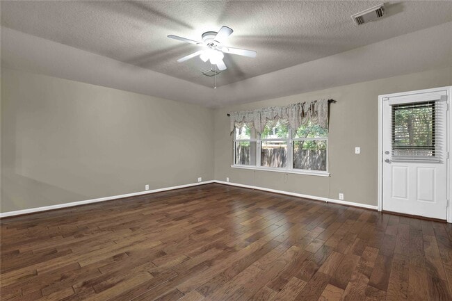 Building Photo - 2706 Woodspring Forest Dr