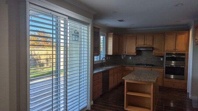 Building Photo - 17455 Eastern Pines Ct