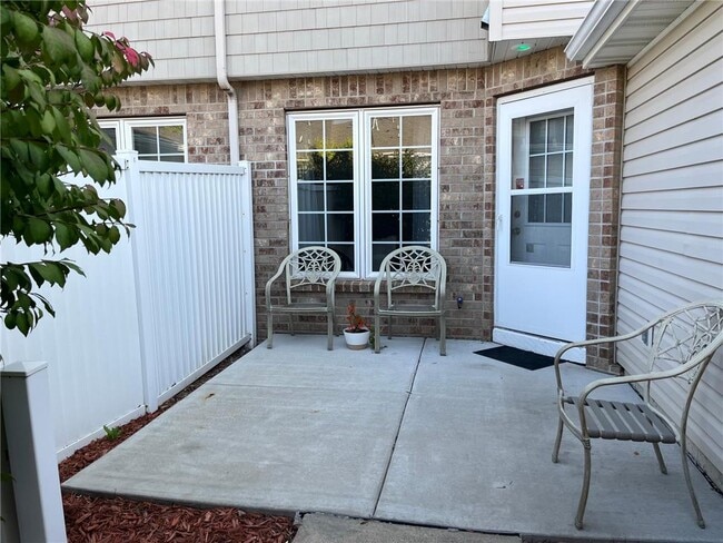 Building Photo - 1585 Serenity Ln