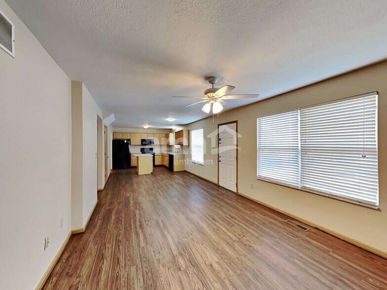 Building Photo - 2245 Yagger Bay Dr