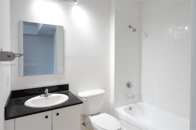 Building Photo - 2200 NE 4th Ave