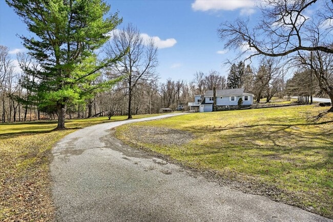 Building Photo - 29 Ridge Rd