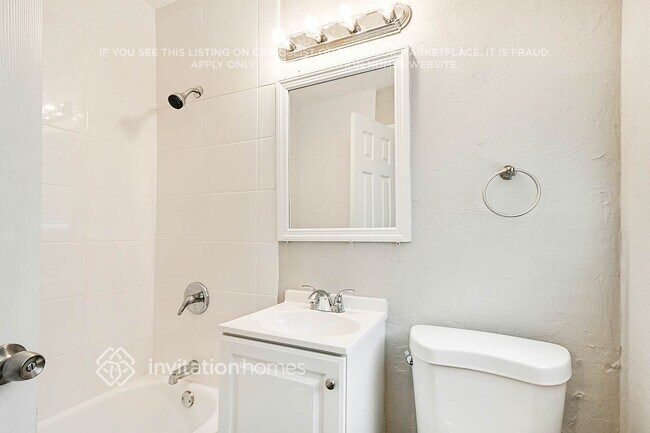 Building Photo - 415 Cheyenne Dr