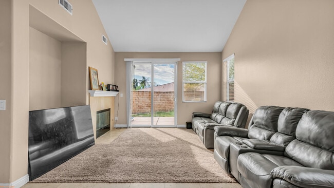 Building Photo - 37523 Durwent Dr