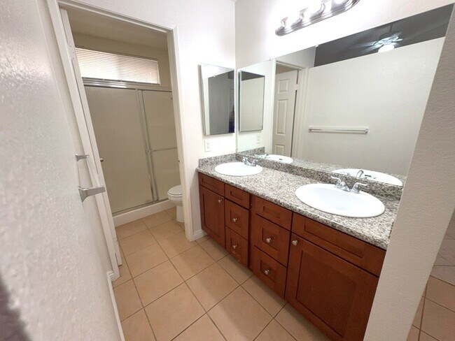 Building Photo - 13654 Opal Cir