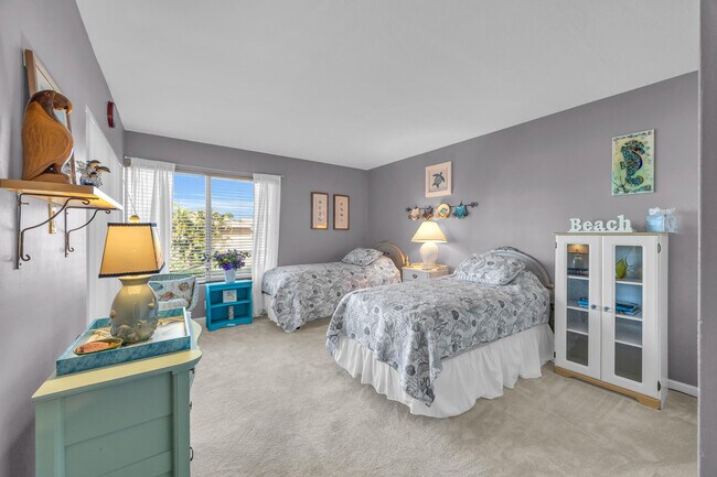 Building Photo - 2400 S Ocean Dr