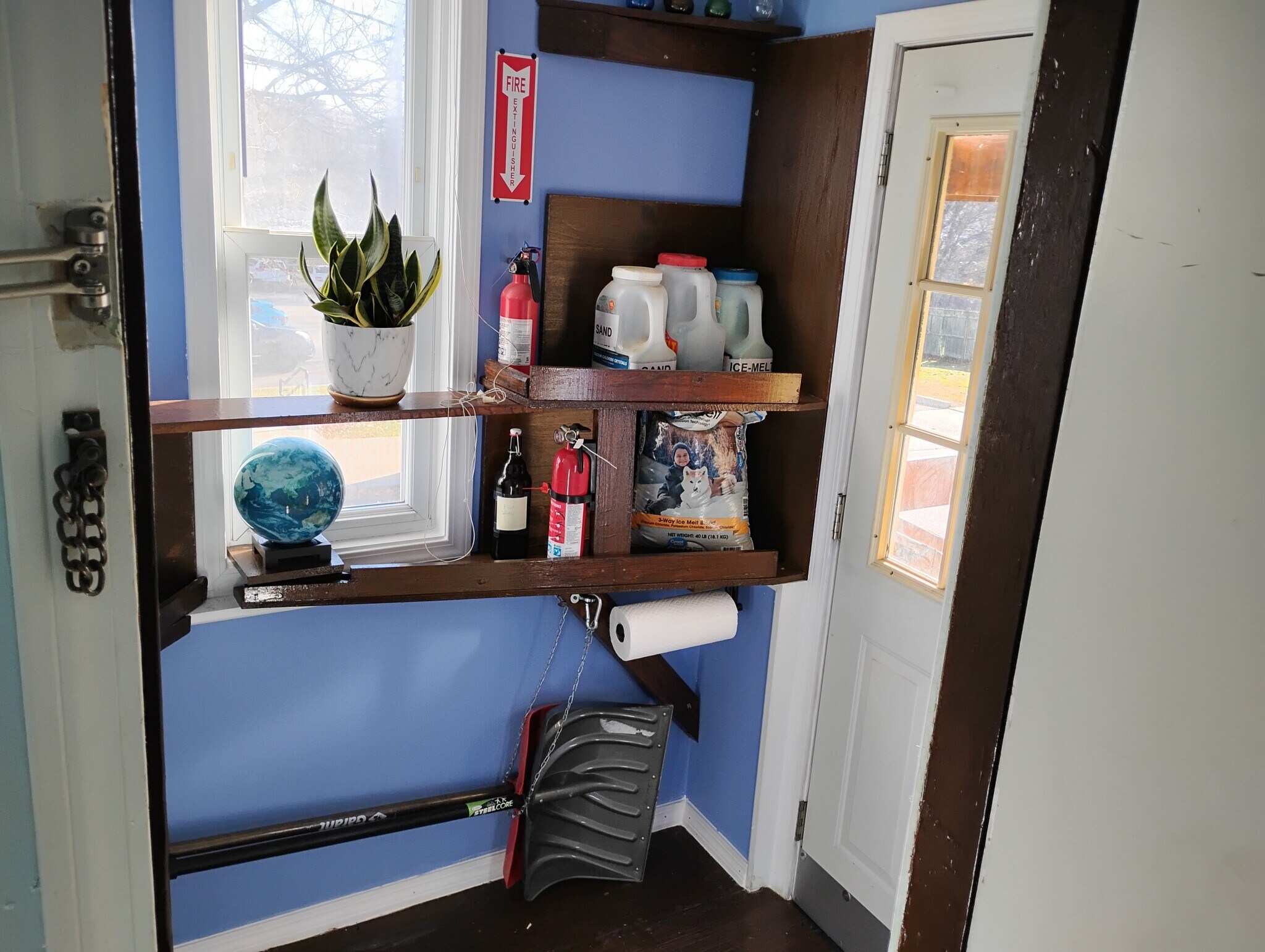 Building Photo - 213 Pleasant St