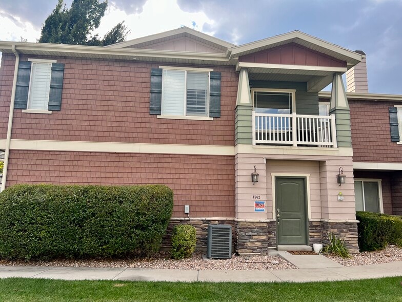 Building Photo - 1562 W 10 S