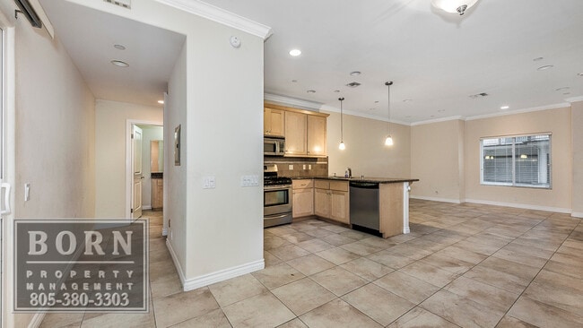 Building Photo - 2729 Los Robles Rd