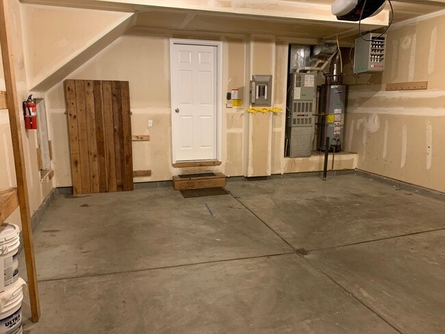 Building Photo - 6388 Fairweather Dr