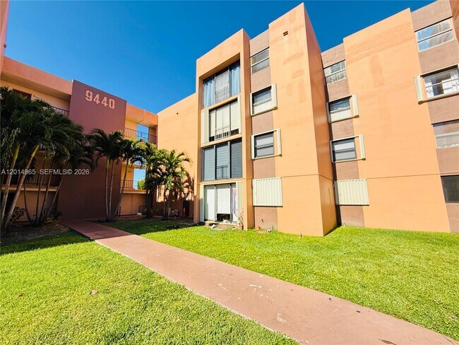 Building Photo - 9440 W Flagler St