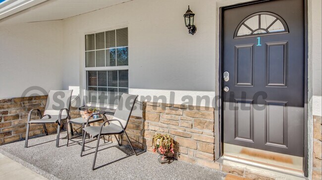 Building Photo - 11594 1st Ave