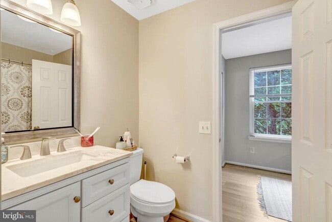 Building Photo - 14831 Basingstoke Loop