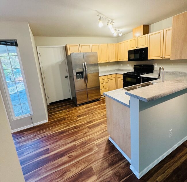 Building Photo - 5603 136th St SE