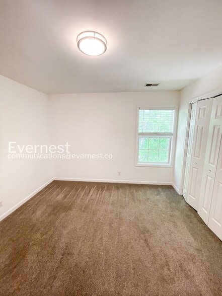 Building Photo - 2503 Elkmont Dr